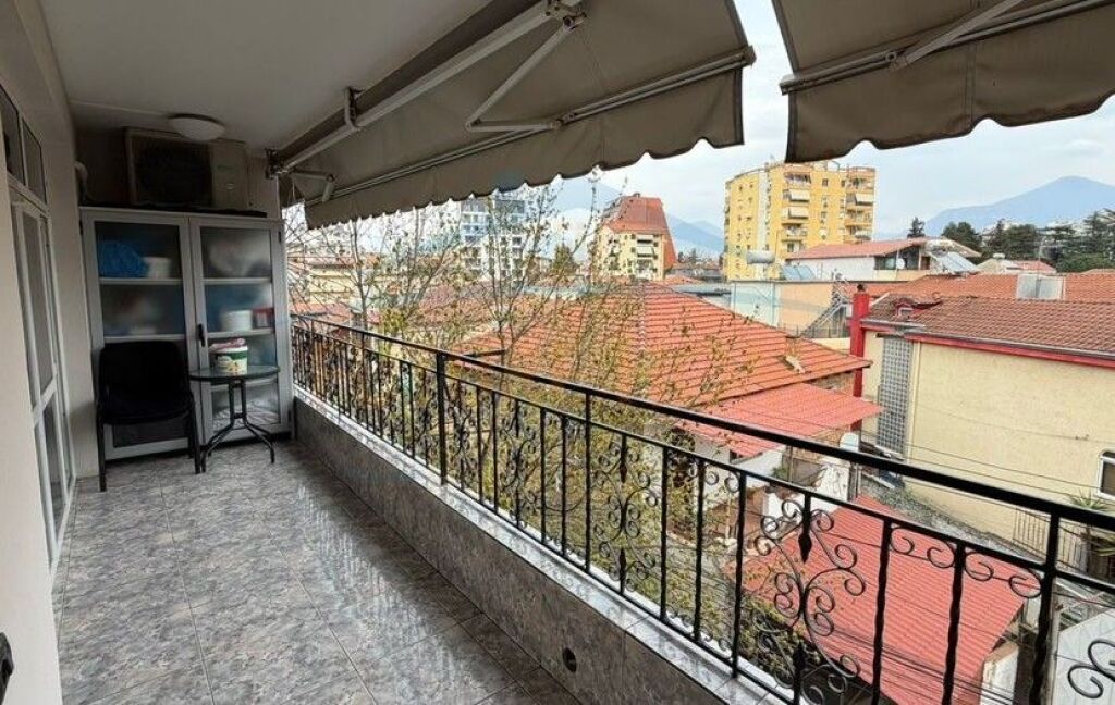 For sale, Apartment 2+1, 21 Dhjetori