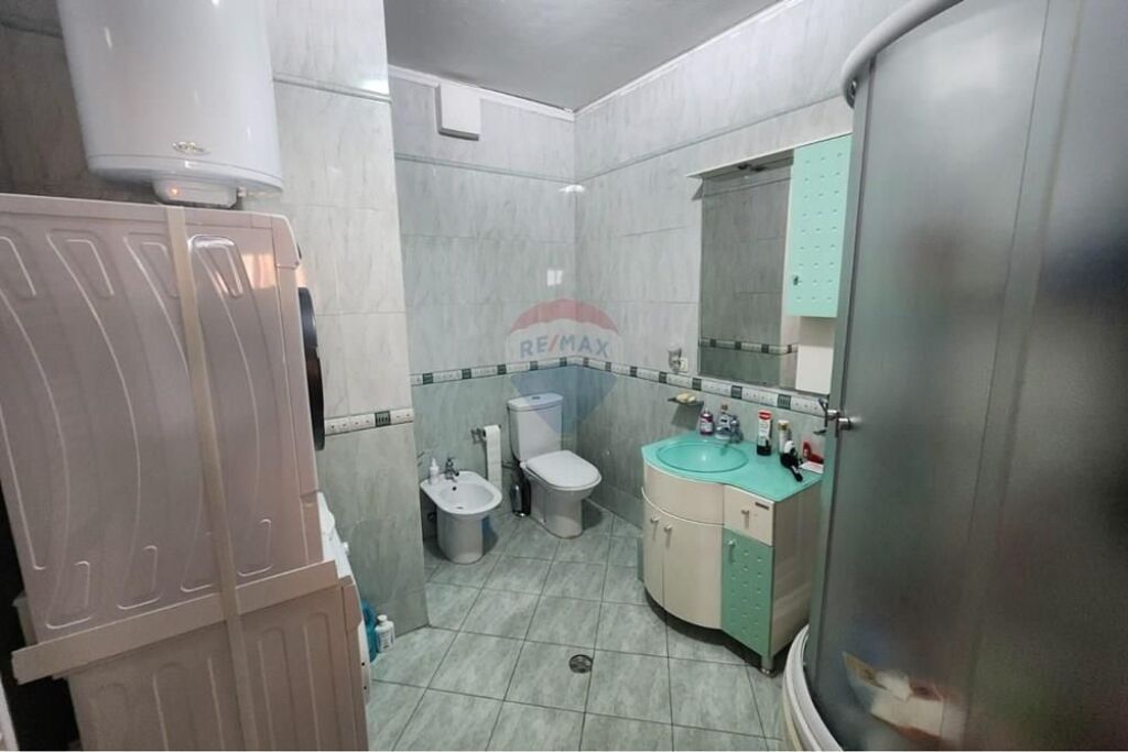 Apartament 3+1+2 ne shitje , Komuna e Parisit