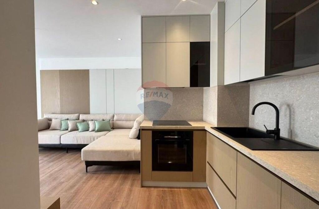 APARTAMENT 2+1 PER SHITJE TEK DONIKA CENTER ID: 530281026-1270