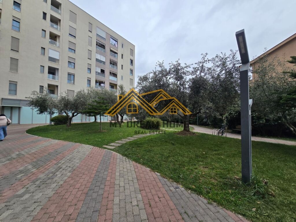 IN VENDITA APPARTAMENTO 3+1+2 + DEPOSITO A PORT VIEW DURRES