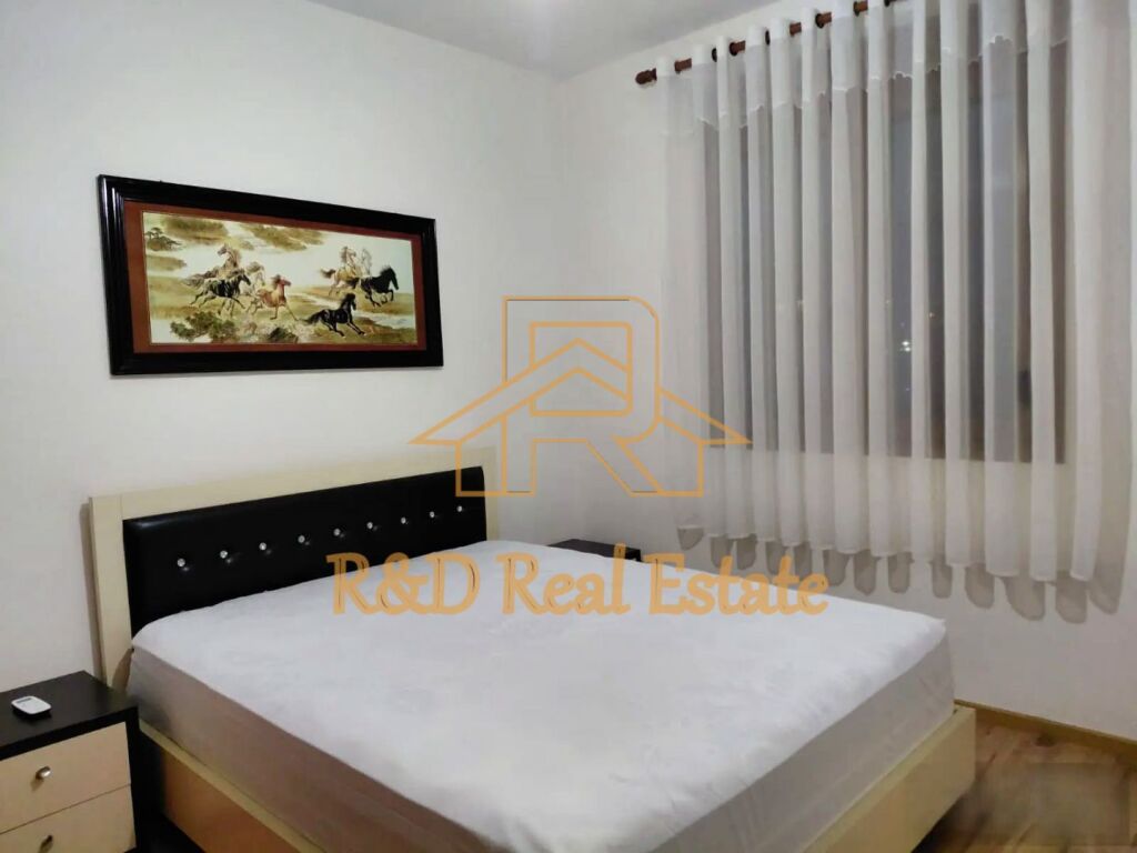 🏡 SHTËPI ME QERA – Duplex, Rruga Pasho Hysa (Ali Demi)