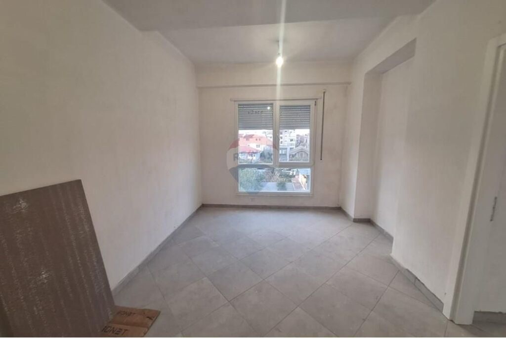 Apartament 3+1 ne Shitje tek Brryli
