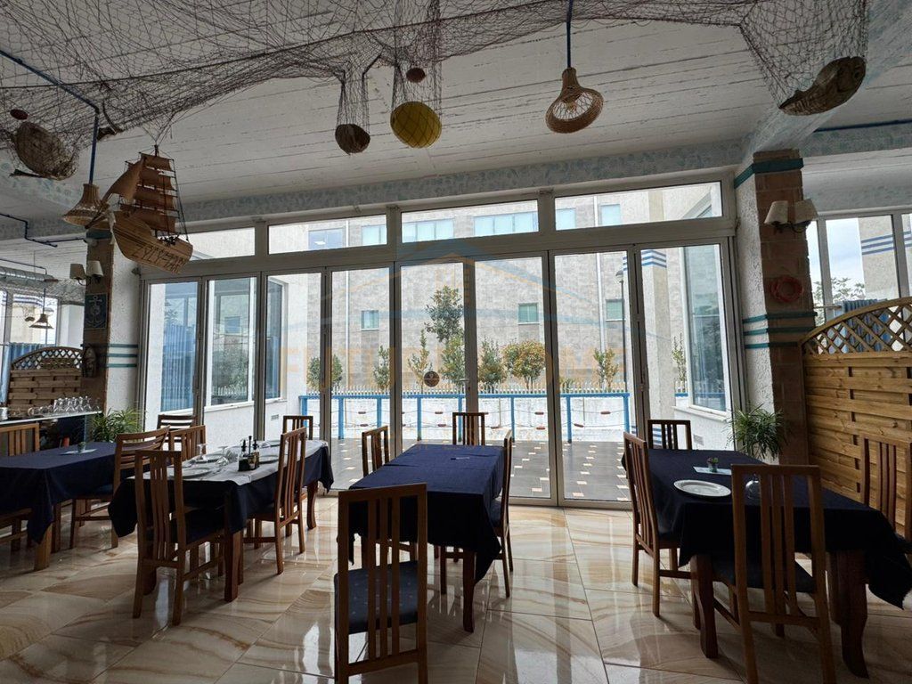 Affitto, Edificio Commerciale, Lundër