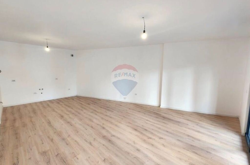 Apartament 2+1+2 Për Shitje ,Kopshti Zoologjik ID: 530601003-178