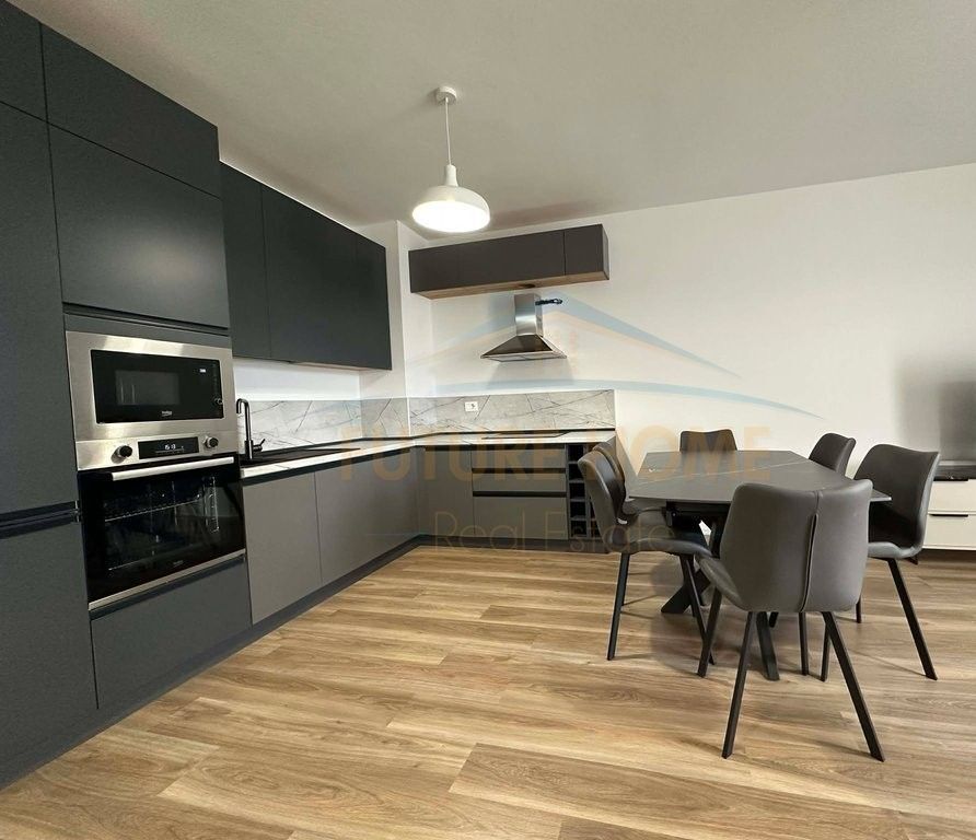 Affitto, Appartamento 2+1+2 + Posto Auto, Nuovo Anello