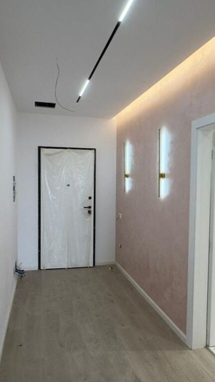 Zyrë &amp; Apartament- Për Qira - Liqeni I Thatë, Tiranë