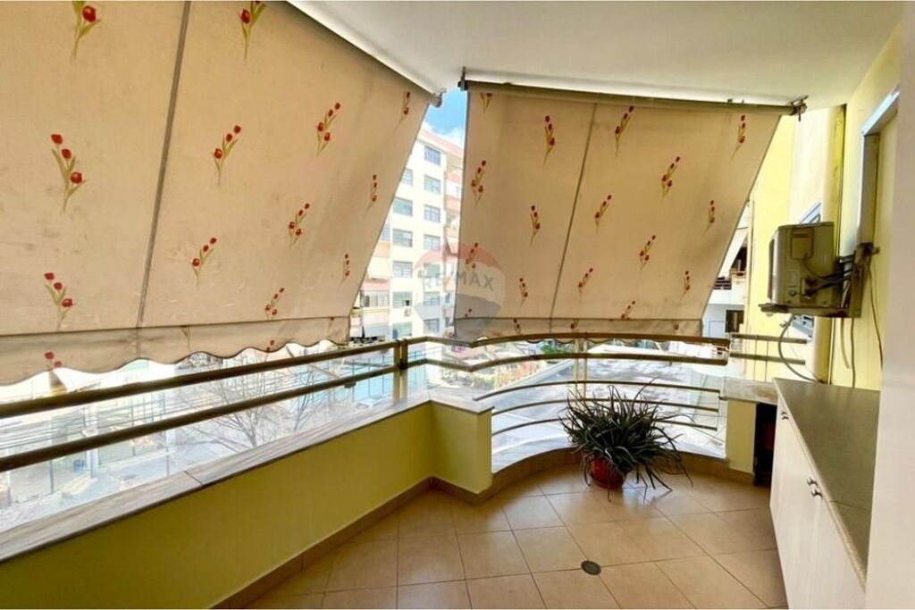 *APARTAMENT 2+1 PER QERA NE*KAMEZ*