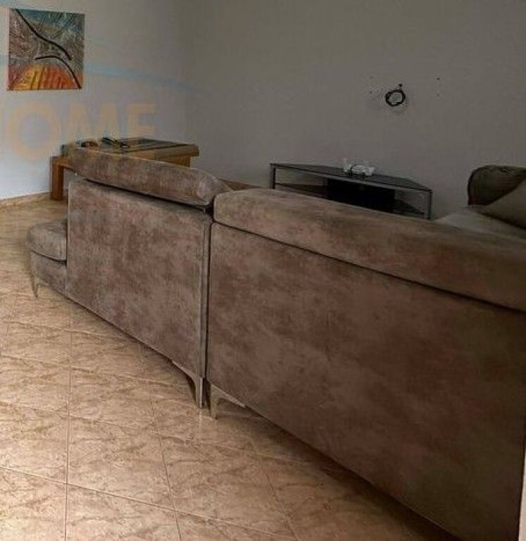 Affitto, Casa Privata 2+1 + 2 Posti Auto, Via “Ferhat Draga”, Laprakë