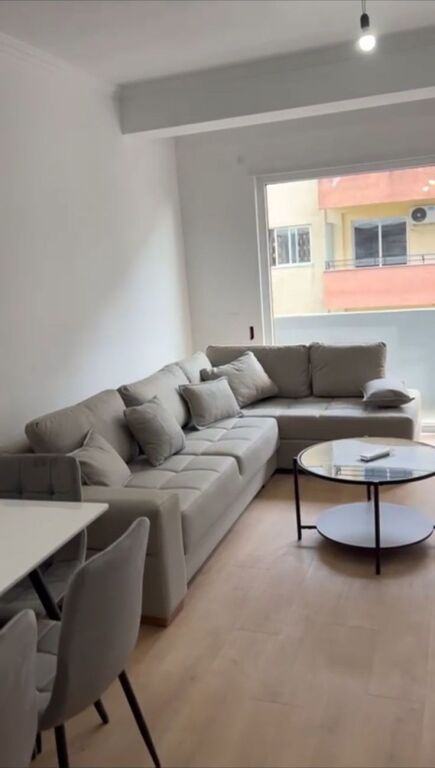 Appartamento in affitto 2+1+2+posto auto