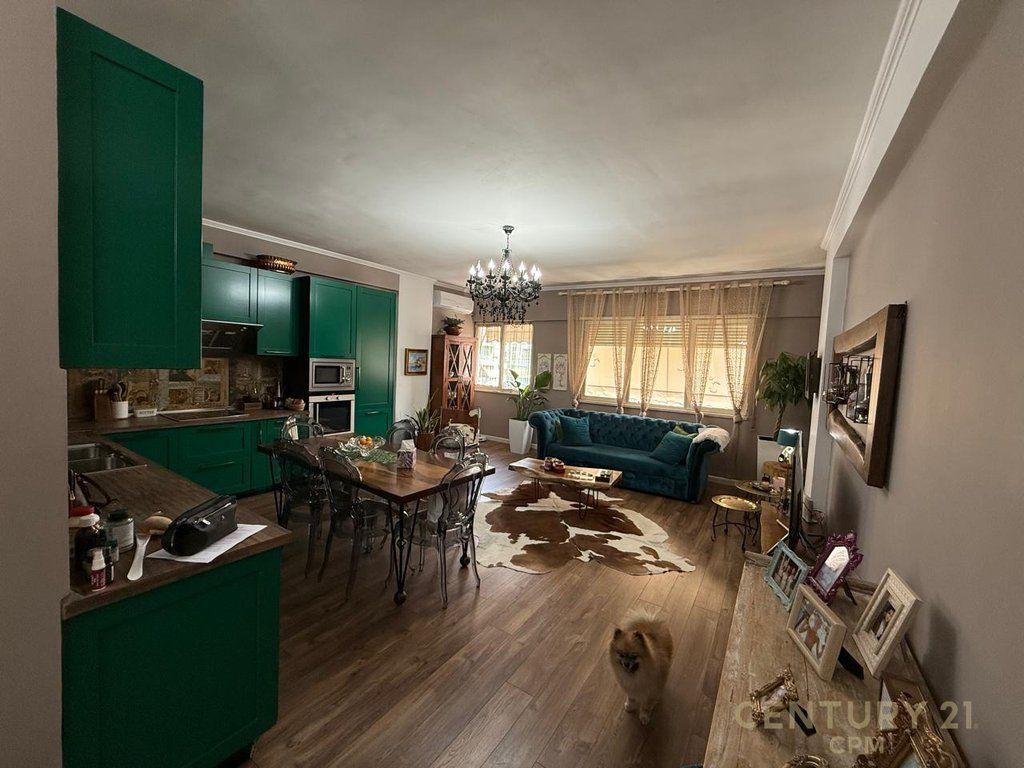 2+1 Apartment for rent – Paris Commune, near Kristal Center