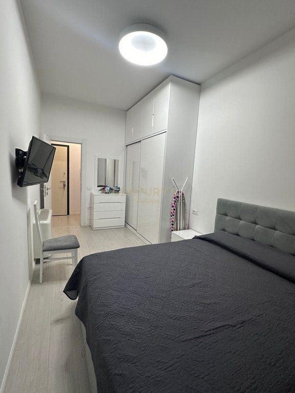 JEPET ME QIRA APARTAMENT 1+1 TE SQUARE 21! 750 € /Muaj Sip. Totale  66m2