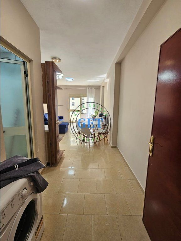 Shitet Garsoniere, pranë Hotel Adriatik, Plazh, Durrës.11