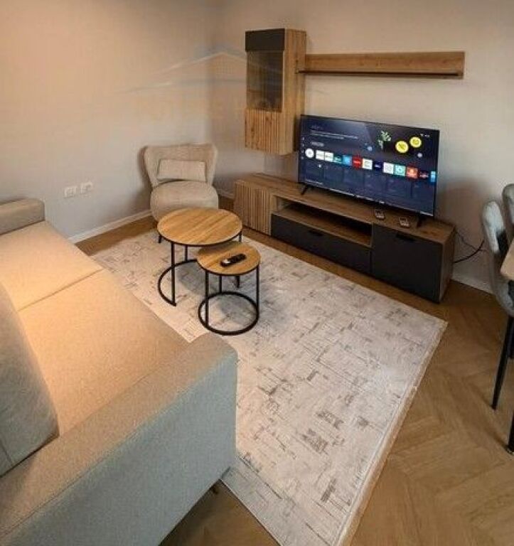 In vendita, Appartamento 1+1, Via Siri Kodra, Tirana