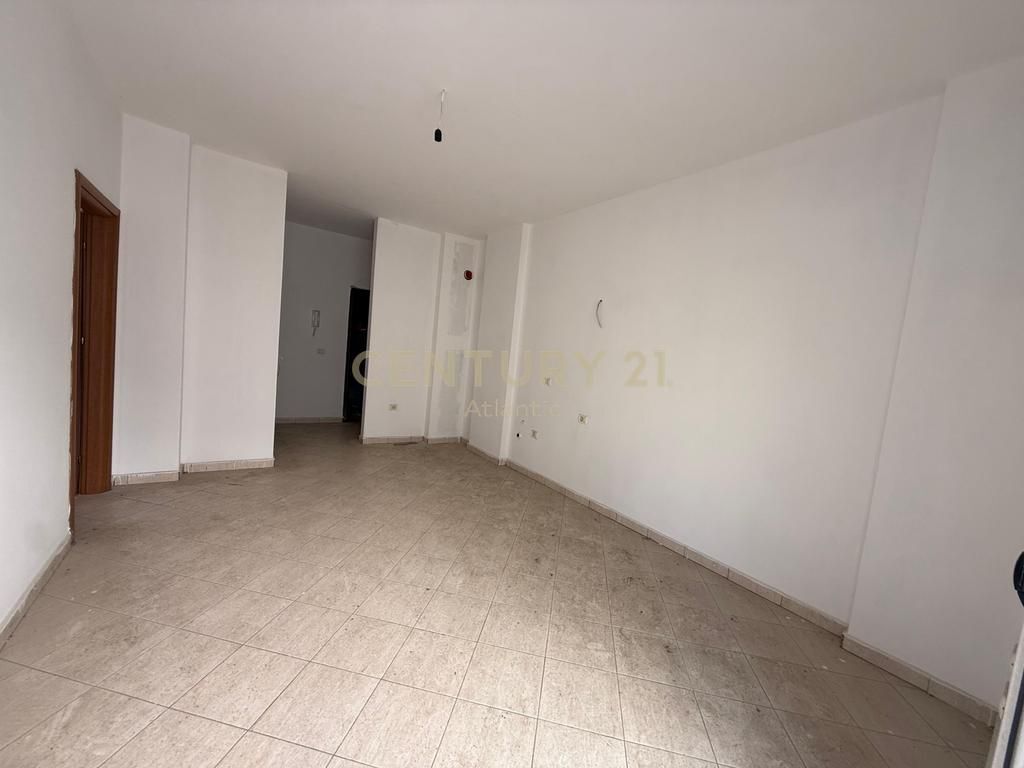 Apartament 1+1 Për Shitje në Shkëmbi i Kavajës, Durrës - 66,500€ | 70 m² 66,500 € 
