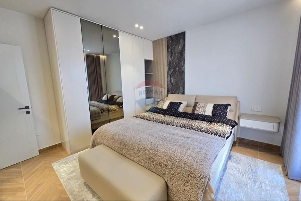 Vilë - Për Qira - Farkë, Tiranë