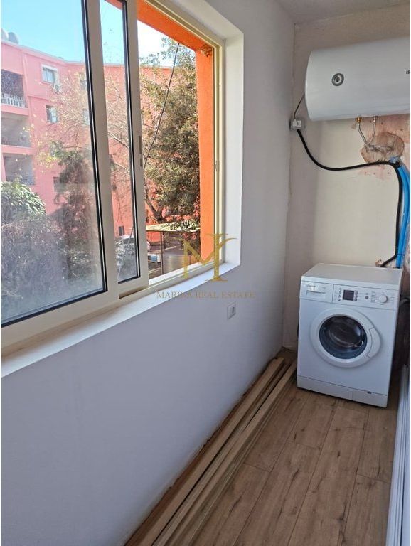 Jepet me qira apartament 2+1, 75 m², kati 2, në pallat ekzistues, në një nga zonat më të preferuara të Durrës, pranë Stadiumi Niko Dovana !