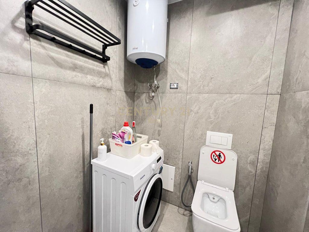 Vendesi in vendita 1+1, vicino a Grand Blue Fafa, Golem