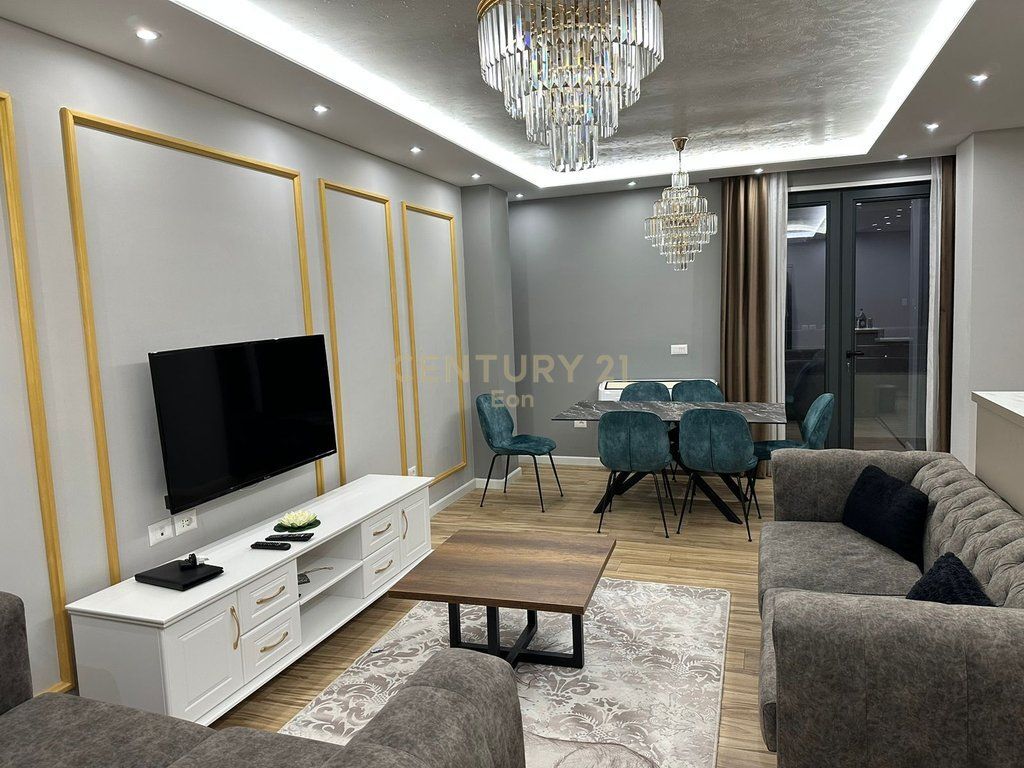 APARTAMENT I PËRSHTATSHËM 2+1+2 NË VOLLGA AFËR 27 KATEVE!