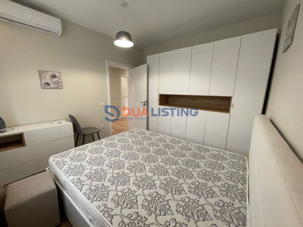 Japim me qira apartament 2+1 te zone e Brrylit.