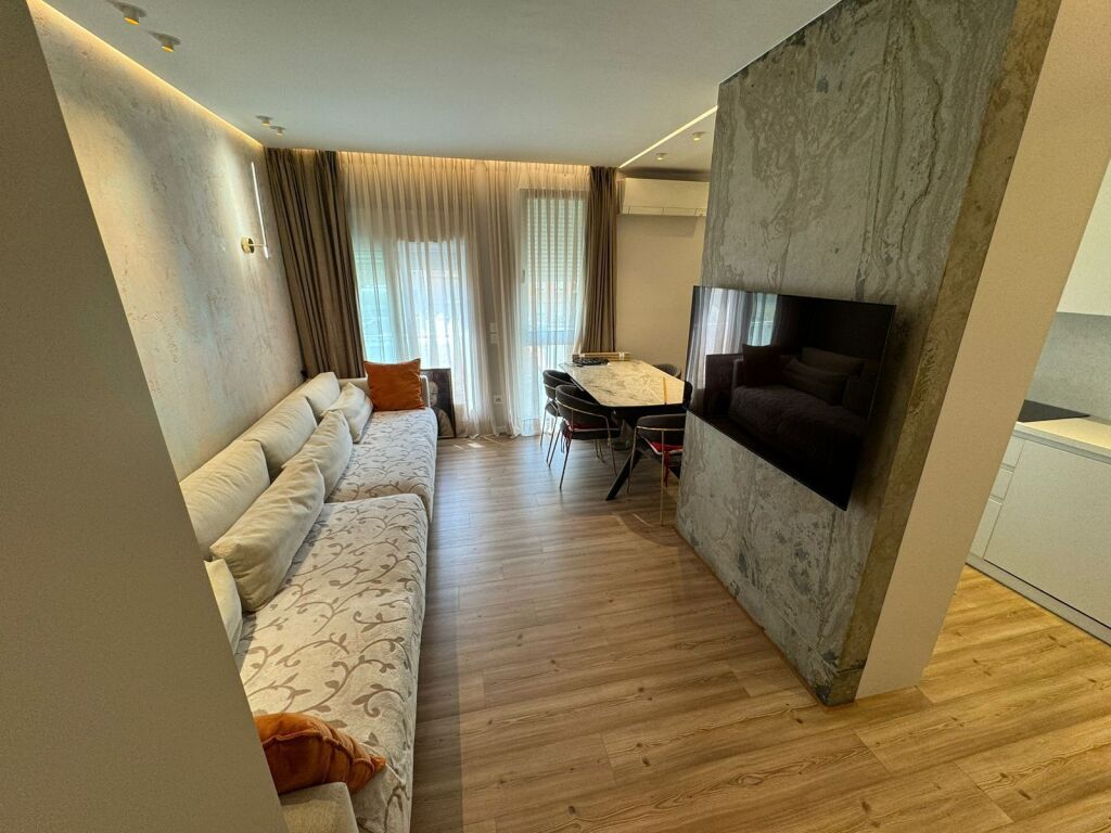 Qera, Apartament 2+1+2 Selvia - Rruga e "Saraçeve"