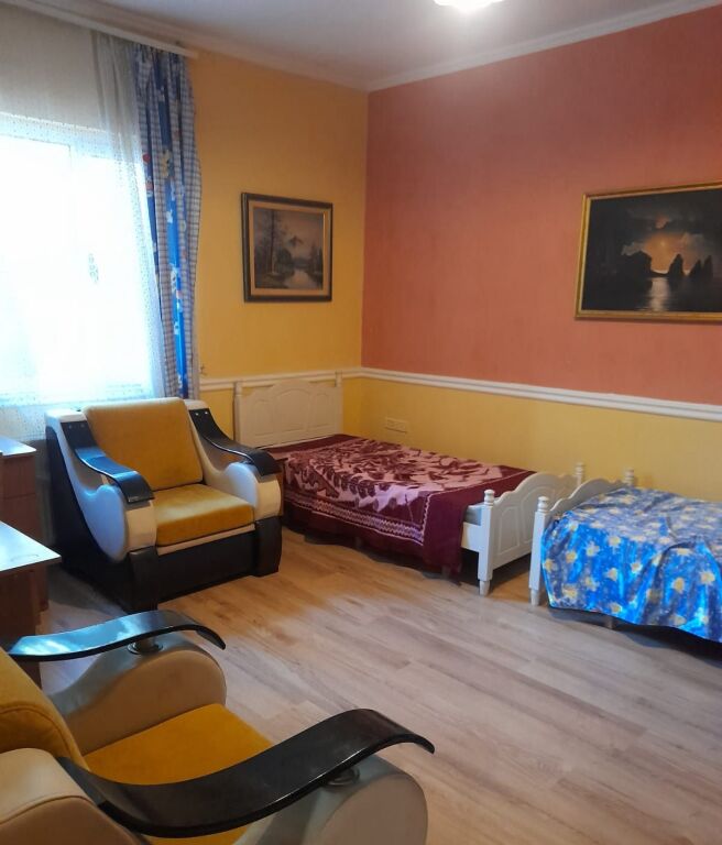 In affitto Appartamento 2+1, Komuna Parisit vicino a Kristal Center 650 mila lek