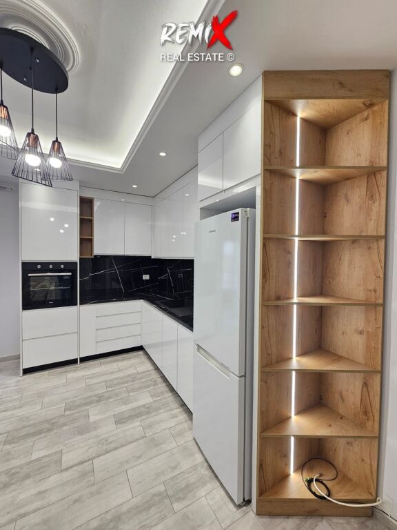 AFFITTASI APPARTAMENTO 2+1 SULLA SPIAGGIA, VICINO ALL'HOTEL ANTALYA