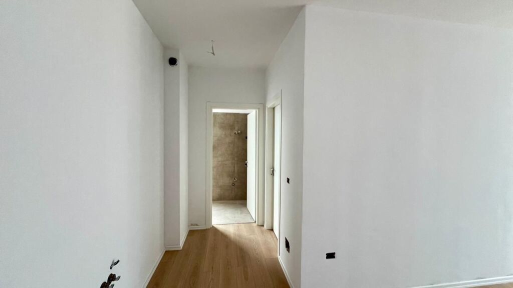 SHITET: 1+1📍Bulevardi i Ri (Rr.Siri Kodra) - 119,000€ - Sp.76m² - Kt.8 - Pallat I Ri - Ne Faze Perfundimtare || Akses i Lehte - 2 Min Larg Unazes🚀