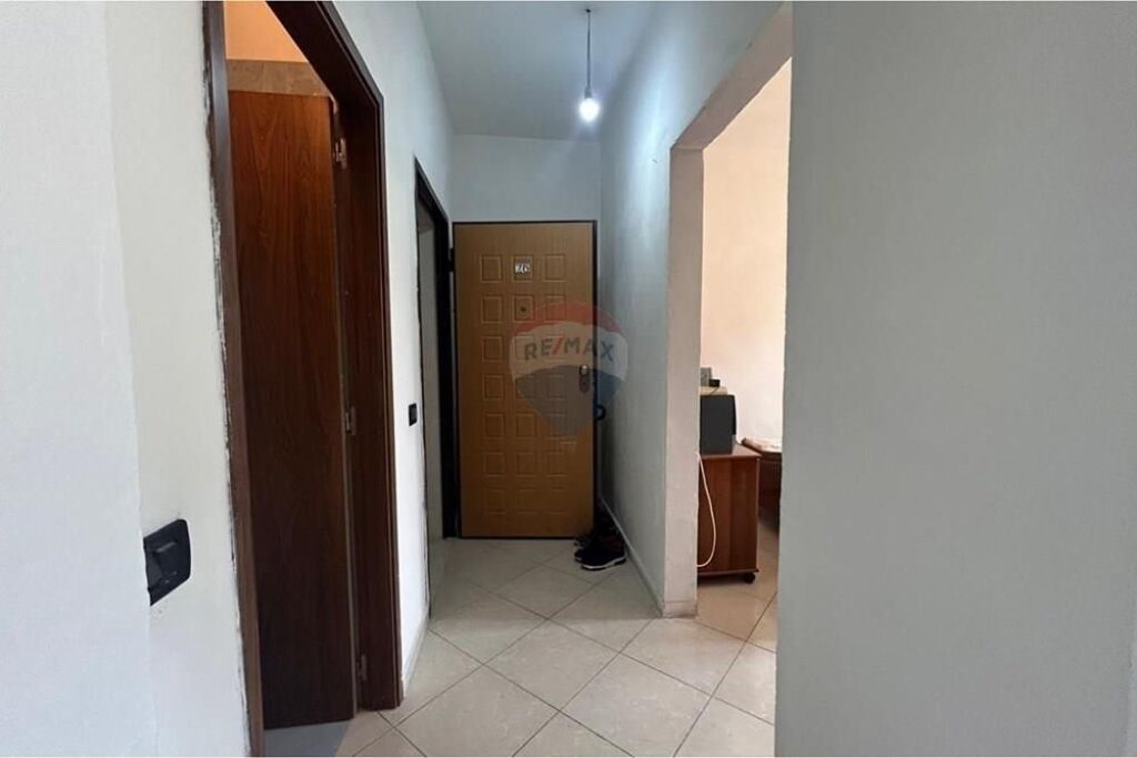 🏡 Apartment 1+1 for Sale – Xhamia, Vlora