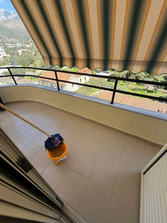 Shitet 2+1 ne Himare