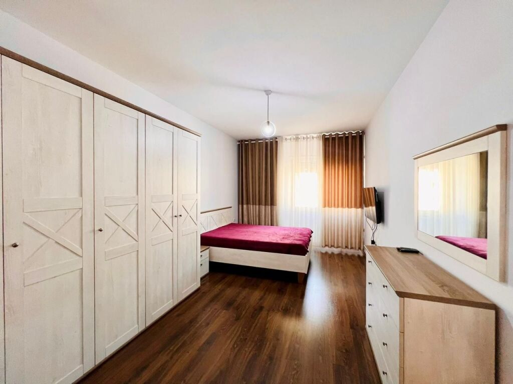 Appartamento 2+1 + parcheggio A Kinostudio