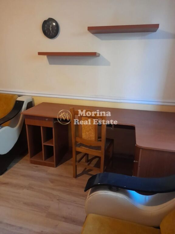 Qera | Shtëpi private 2 + 1 | Kristal Center | 650 €/muaj