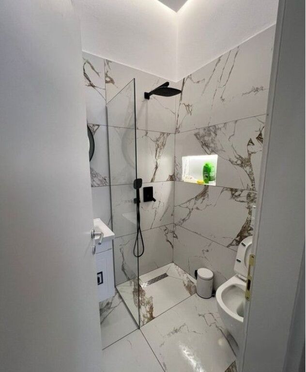 Dupleks me qira ne Astir