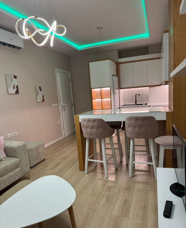 super appartamento con posto auto in affitto presso Casa Italia