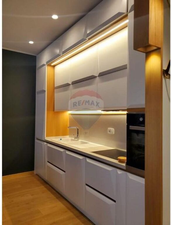 Apartament 2+1+2 me qira , Rruga e Elbasanit