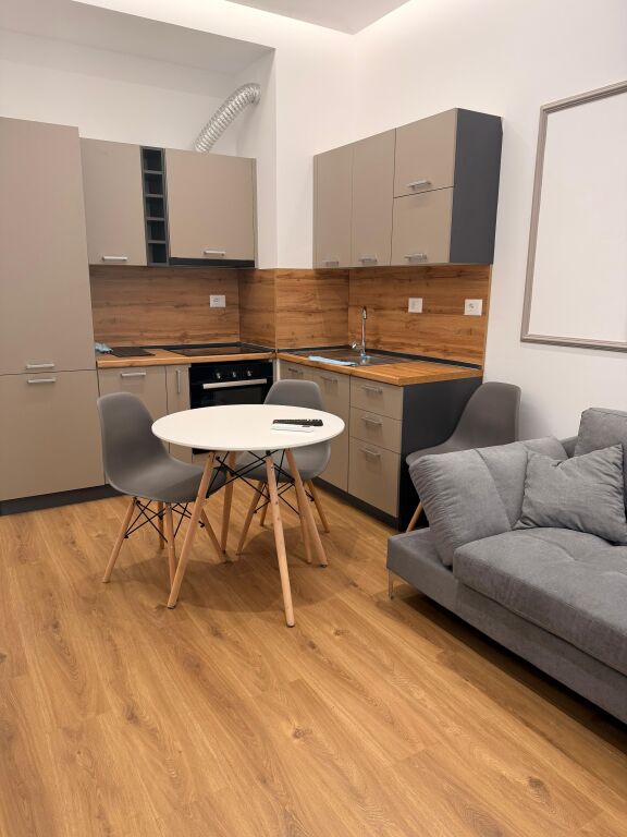 Jepet me qera Apartament 1+1 tek Rezidenca Kadiu në Ali Dem