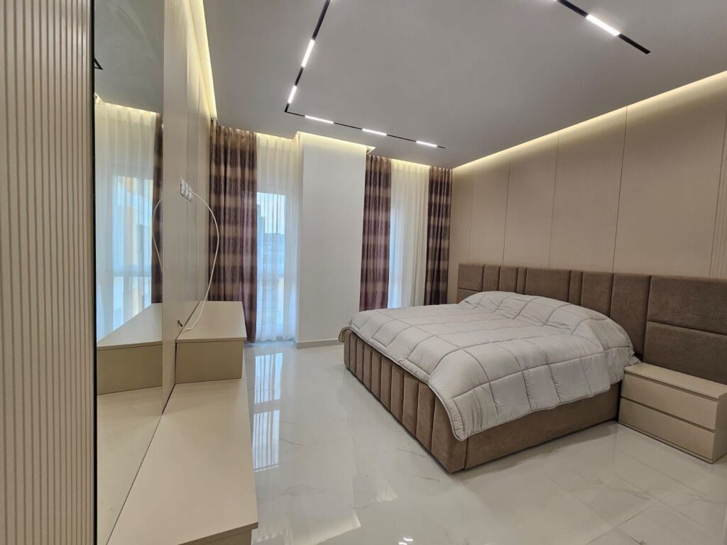 Jepet me qera 1+1 luksoz (i Zogu i Zi (perballe Ring Center)