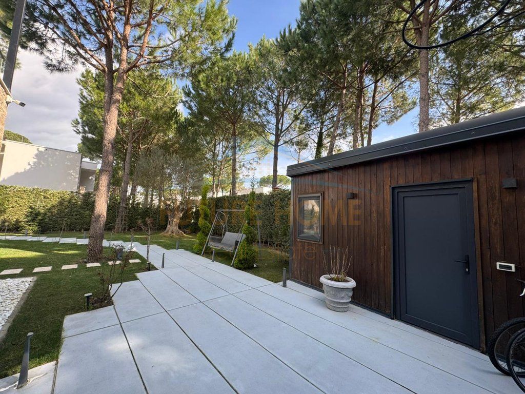 Shitet, Vilë e Bashkangjitur, "San Pietro Residence", Gjiri I Lalzit