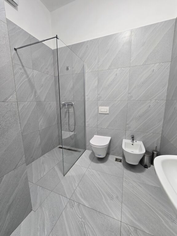 Apartament 1+1+parkim ne Kompleksin Delijorgji