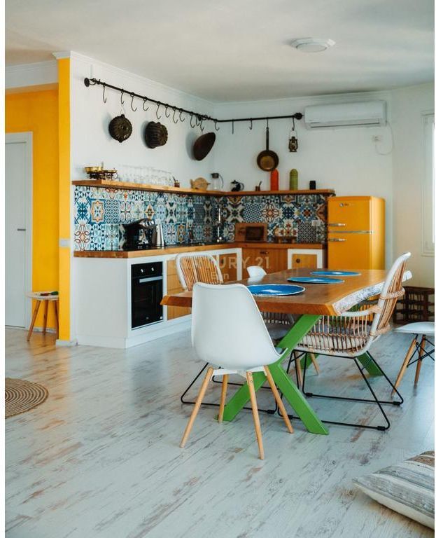 SHITET SUPER APARTAMENT ME PAMJE DETI TEK SHKEMBI I KAVAJES !!