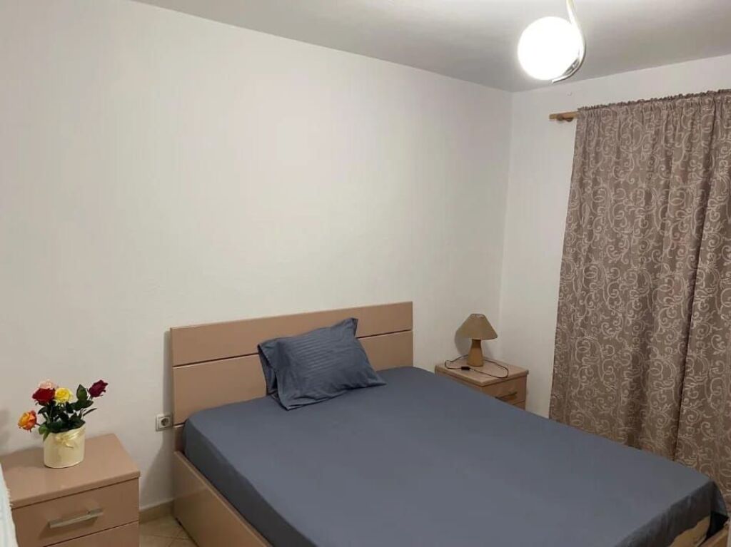 Jepet Me Qera Apartament 1+1+1 Ballkon