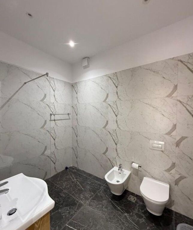 Apartament 2+1+post parkimi per qira tek Kompleksi Delijorgji