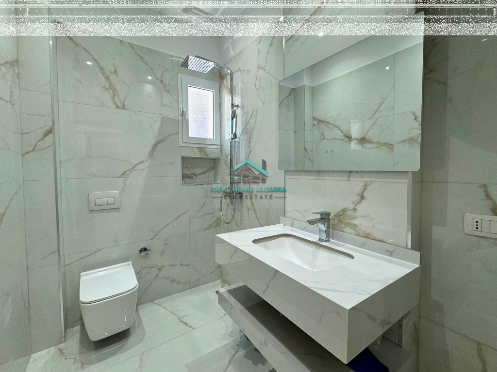 Apartament 1+1 për shitje me pamje nga deti, Ujë i Ftohtë, Vlore.