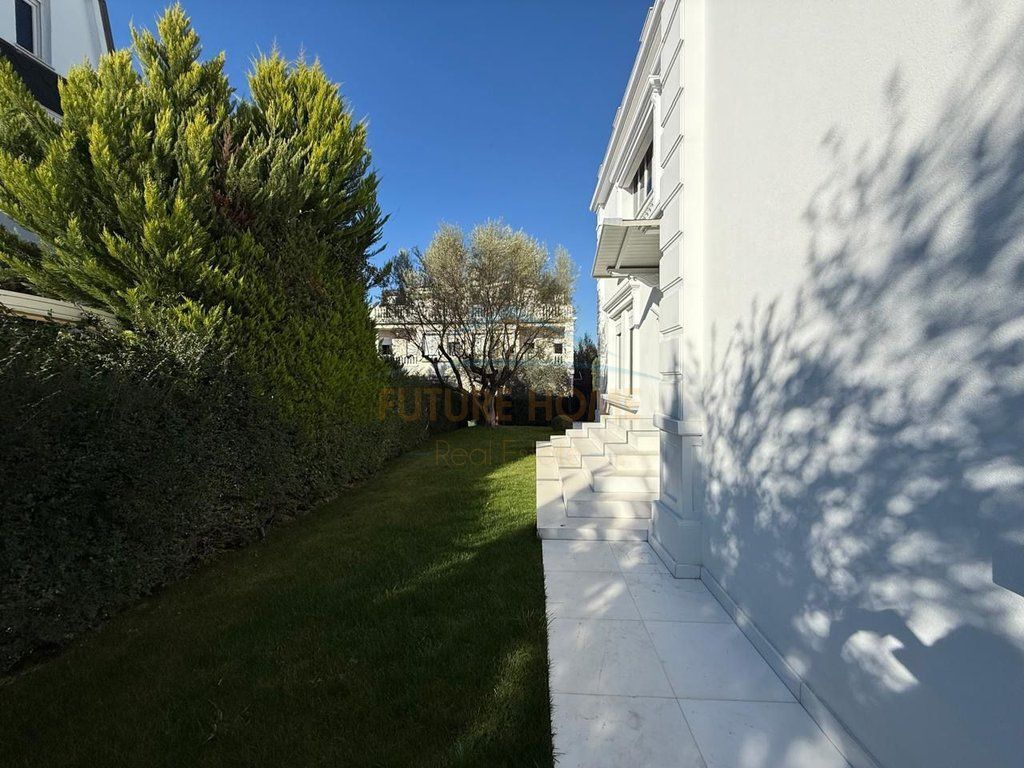 Shitet, Vile 4-kateshe, White House Residence, Lunder, Tirane