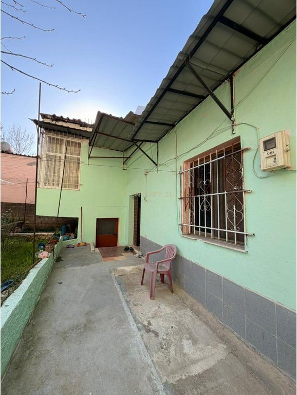 Apartament 1+1 + Truall në Shitje – Rruga e Dibrës