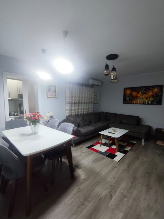 Tirane, affittasi appartamento 1+1