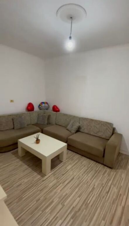 House 1+1 for rent, Veli Dedi street near Old Eagle 300 thousand leke