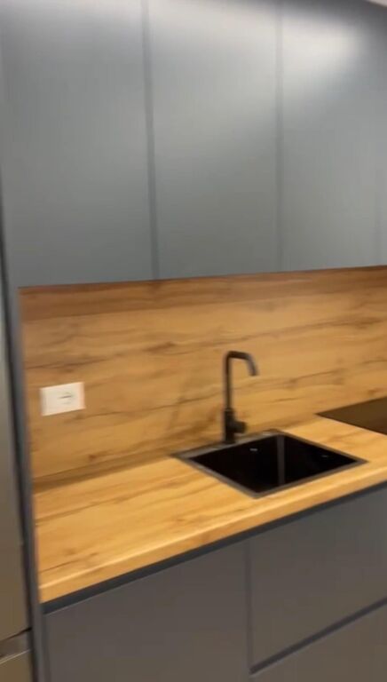 APARTAMENT 1+1 PER QIRA TEK 21 DHJETORI TEK JOENA