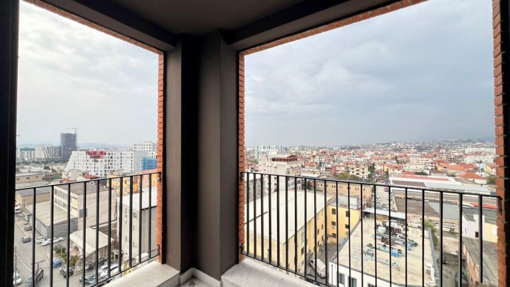 SHITET: 1+1📍Bulevardi i Ri (Rr.Siri Kodra) - 119,000€ - Sp.76m² - Kt.8 - Pallat I Ri - Ne Faze Perfundimtare || Akses i Lehte - 2 Min Larg Unazes🚀