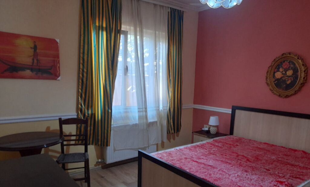 In affitto Appartamento 2+1, Komuna Parisit vicino a Kristal Center 650 mila lek