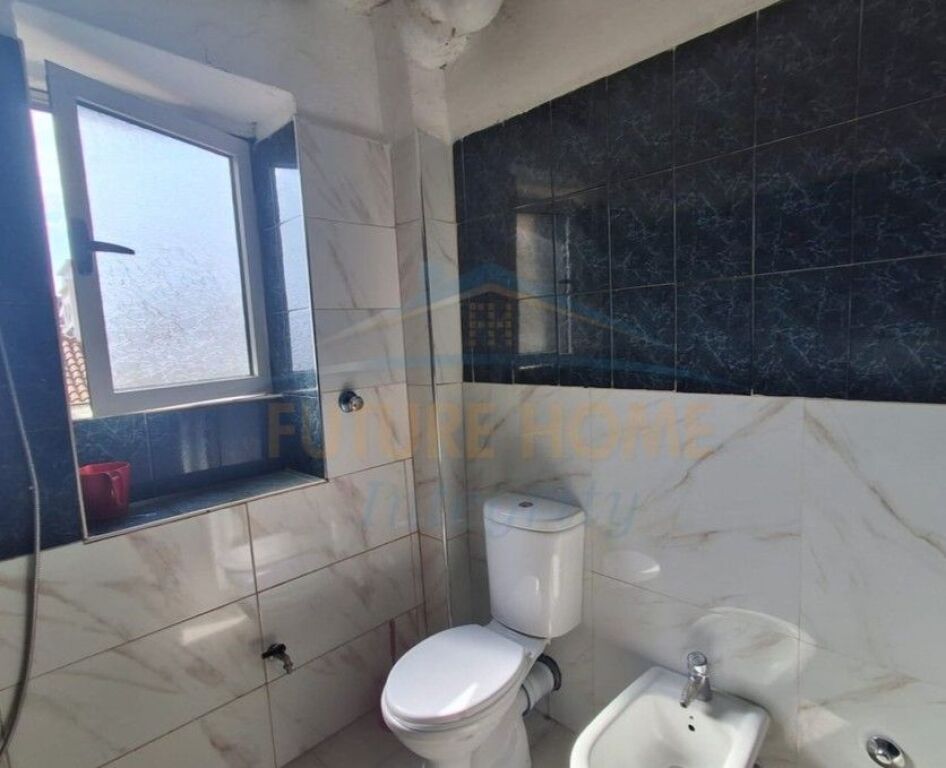 Affitto, Appartamento 1+1, Ali Demi, Tirana.